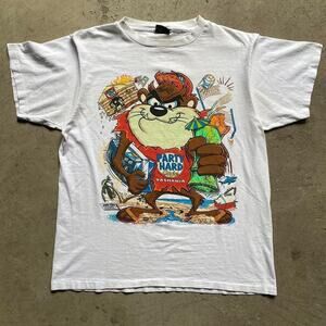 1989 VTG Looney Tunes “Party Hard Cafe” single stitch, Changes tag. READ DISC